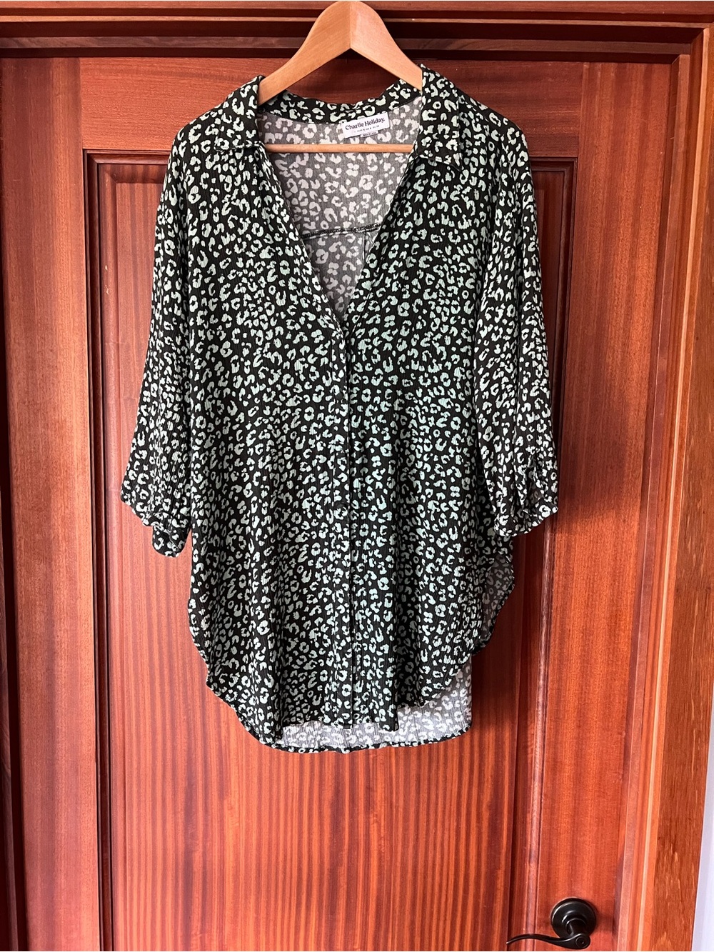Charlie Holiday Green Leopard Print Resort Shirt (M/US 6/AU 10)